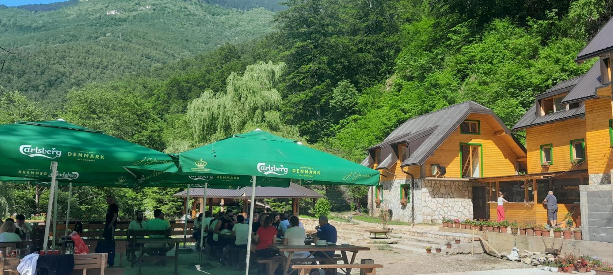 Hotel Rafting Camp Encijan Foca Exterior foto